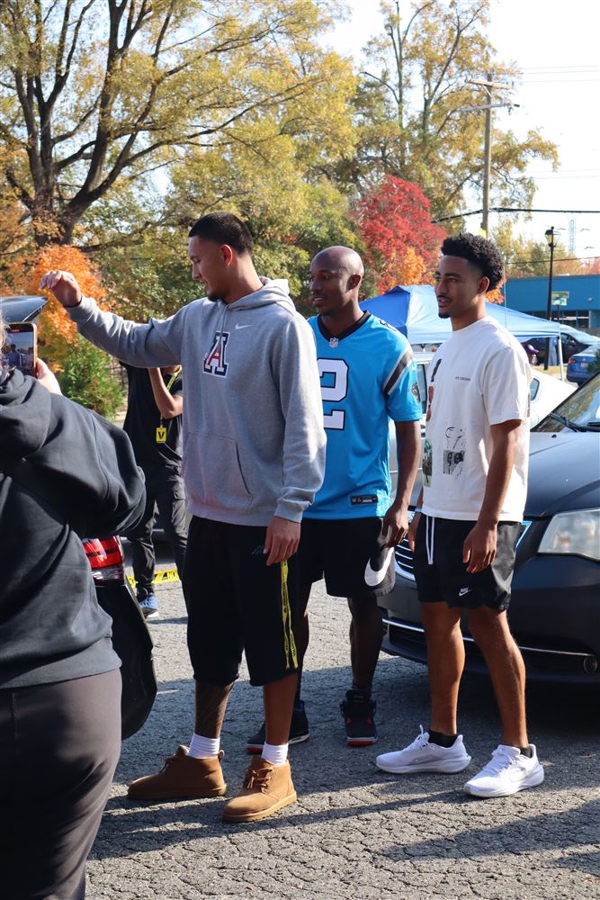 R.A.C.E. Foundation volunteers at the food drive